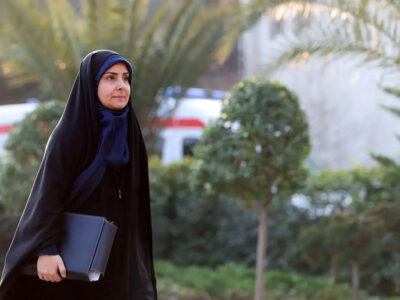 فرزانه صادق