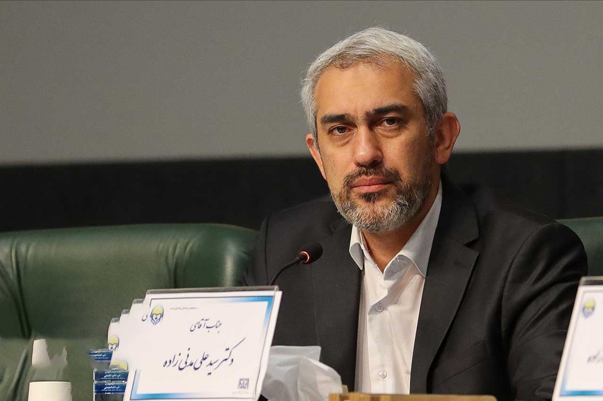 برنامه مدنی زاده برای هدایت پس انداز‌های مردم به تولید