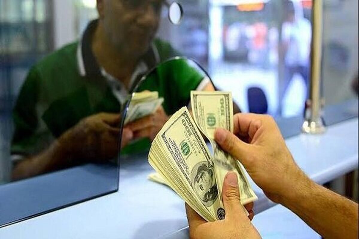 قیمت دلار و یورو در مرکز مبادله ایران؛ سه‌شنبه ۷ مرداد