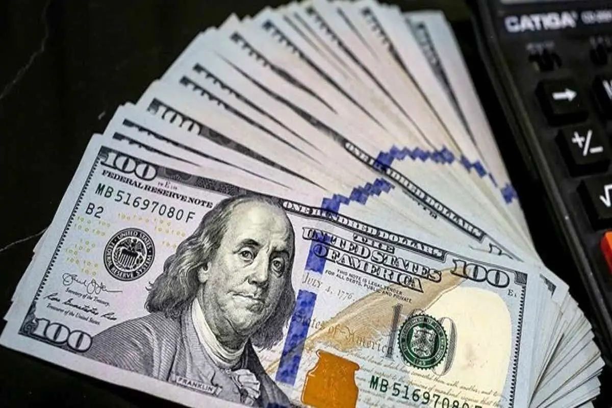 قیمت دلار و یورو در مرکز مبادله ایران اعلام شد