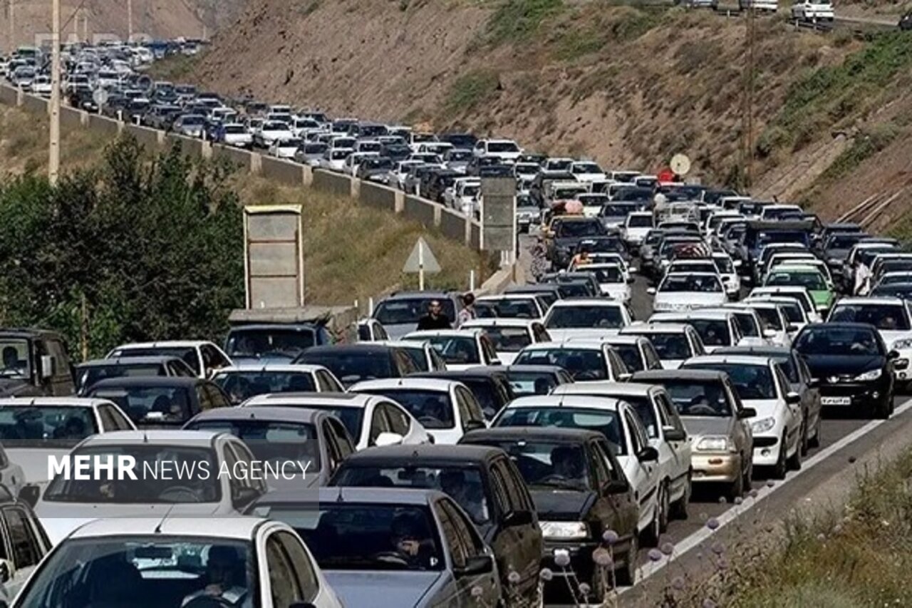 ترافیک در محور چالوس و هراز سنگین شد