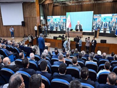 قدردانی پزشکیان از وزارت نفت برای سرعت در جمع‌آوری گازهای مشعل