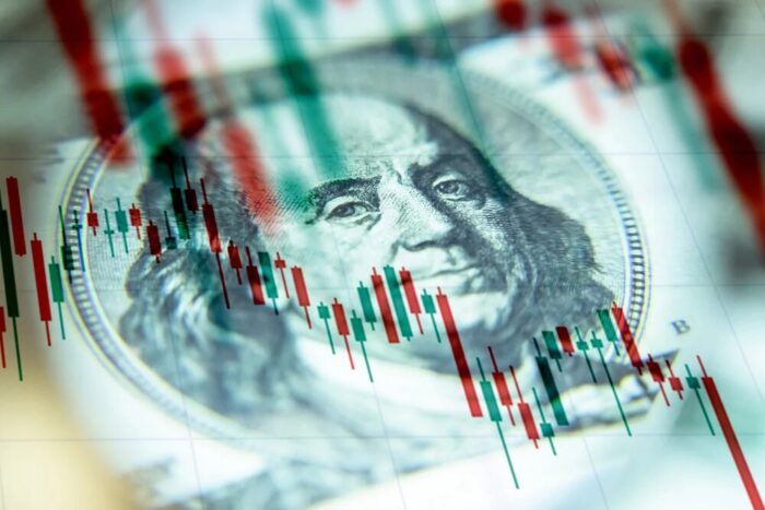 افت دلار توافقی در بازار ارز تجاری