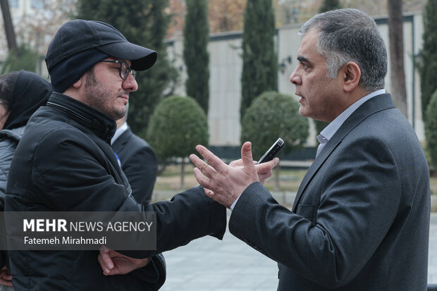 پاک نژاد: وزارت نفت در دفاع از منافع ملی ذره ای کوتاه نخواهد آمد