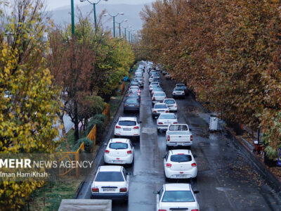 ترافیک سنگین در ۵ محور ورودی تهران؛ تردد جاده‌های شمالی کشور روان است