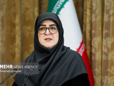 مهاجرانی: ۱۲ هزار مدرسه به نیروگاه‌های خورشیدی مجهز خواهند شد